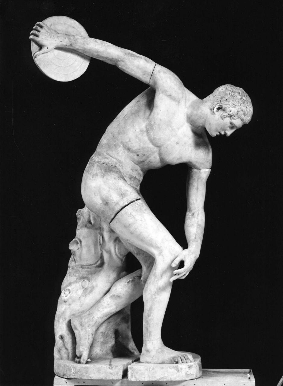 discobolo, giovane nudo (statua) di Lelli Luigi (bottega) (sec. XX)
