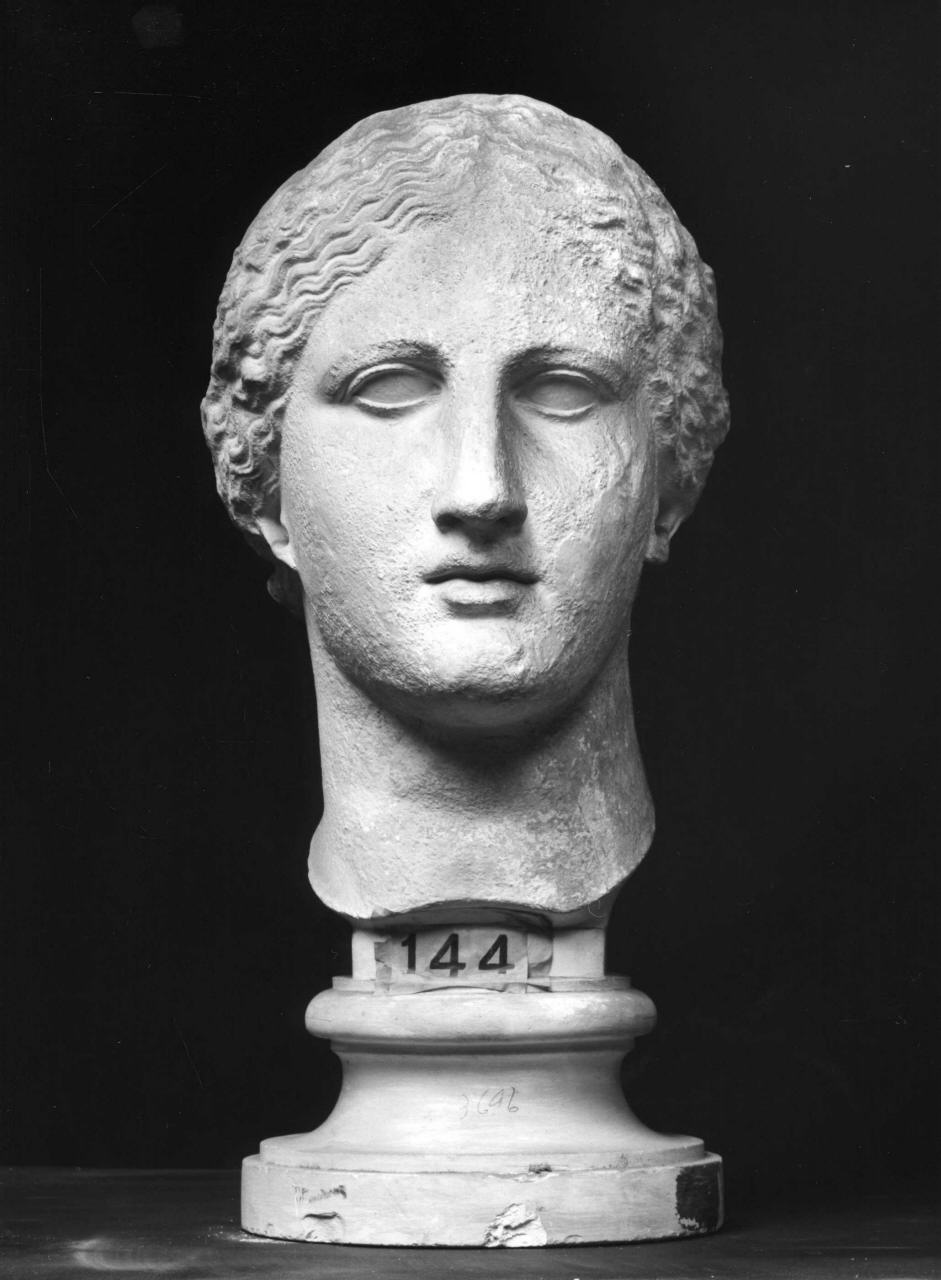 Venere, testa di donna (scultura) - produzione italiana (sec. XX)