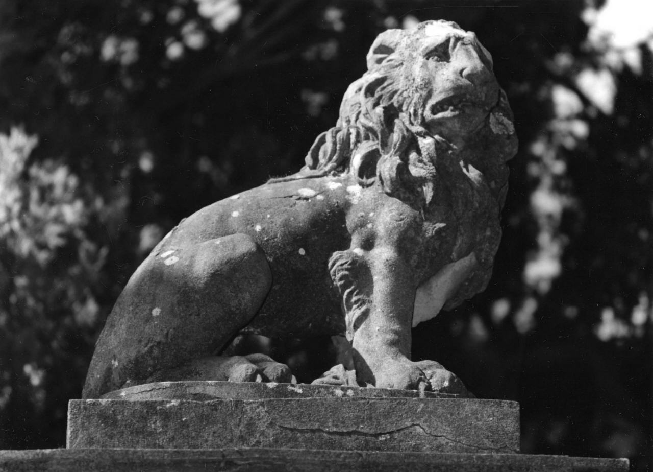leone (statua, serie) - manifattura toscana (sec. XIX)