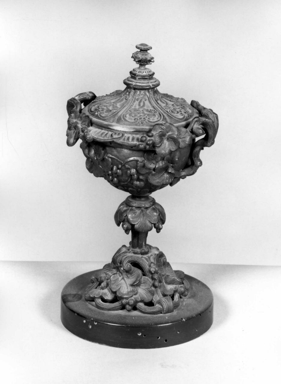 calice - manifattura italiana (ultimo quarto sec. XIX)