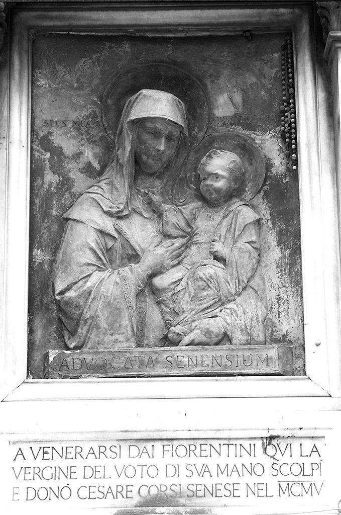 Madonna con Bambino (rilievo) di Corsi Cesare (sec. XIX)