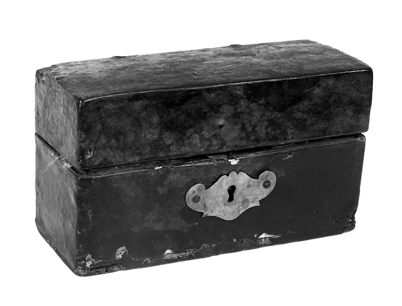 custodia - di vasetti per oli santi - manifattura toscana (fine/inizio secc. XVIII/ XIX)