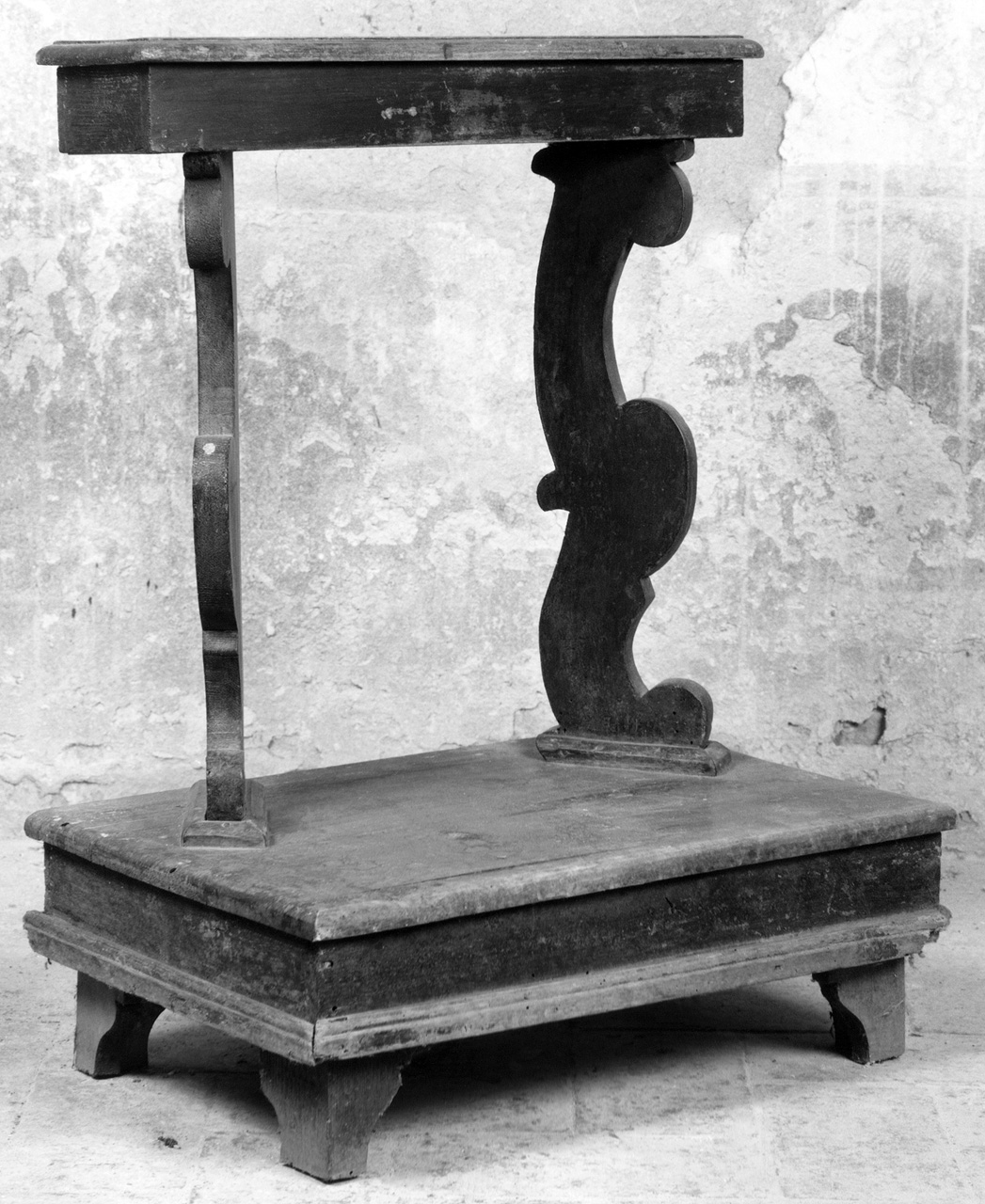 inginocchiatoio - produzione toscana (seconda metà sec. XIX)