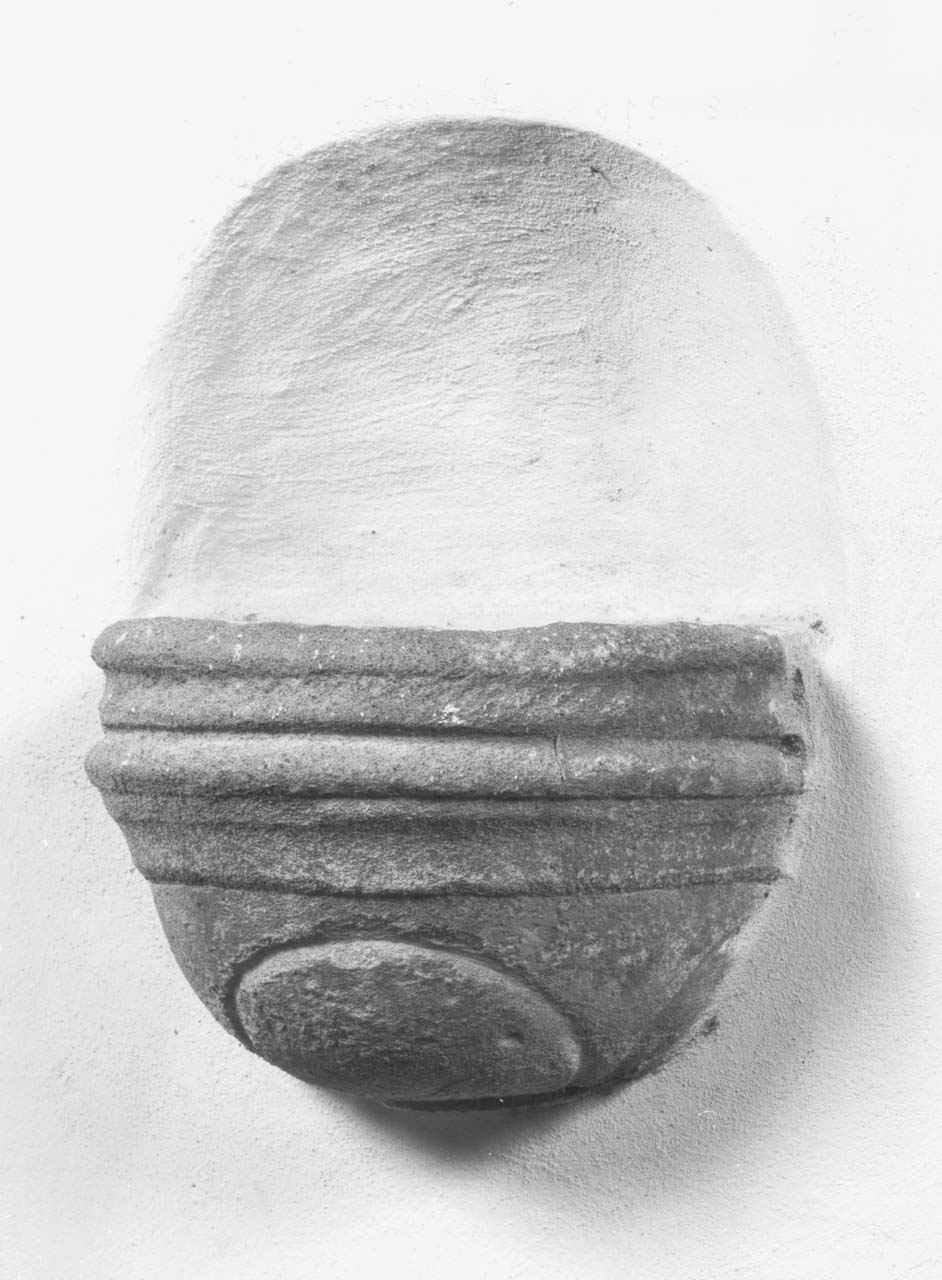 acquasantiera da parete - manifattura toscana (seconda metà sec. XVII)