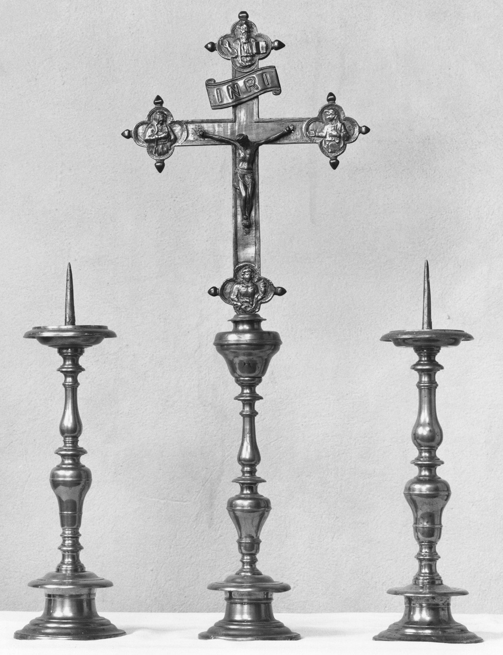 candeliere, serie - produzione toscana (prima metà sec. XVIII)