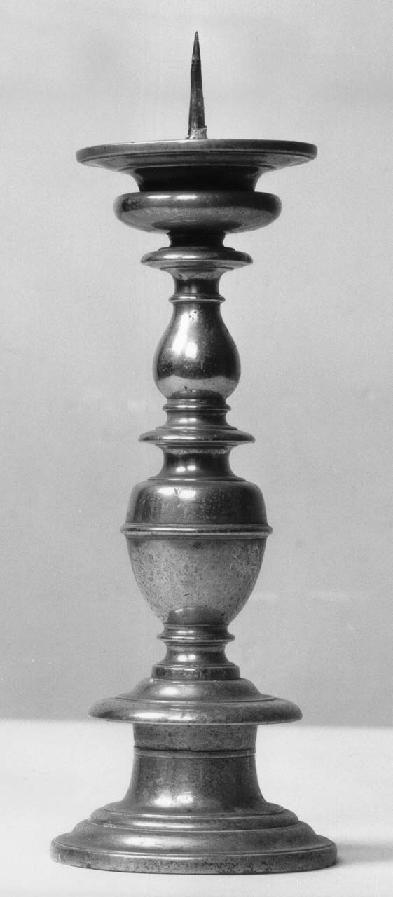 candeliere, serie - produzione toscana (prima metà sec. XVIII)