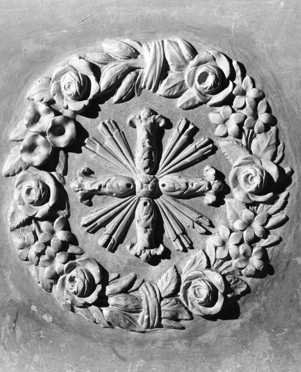 decorazione plastica, serie - bottega pistoiese (sec. XIX)