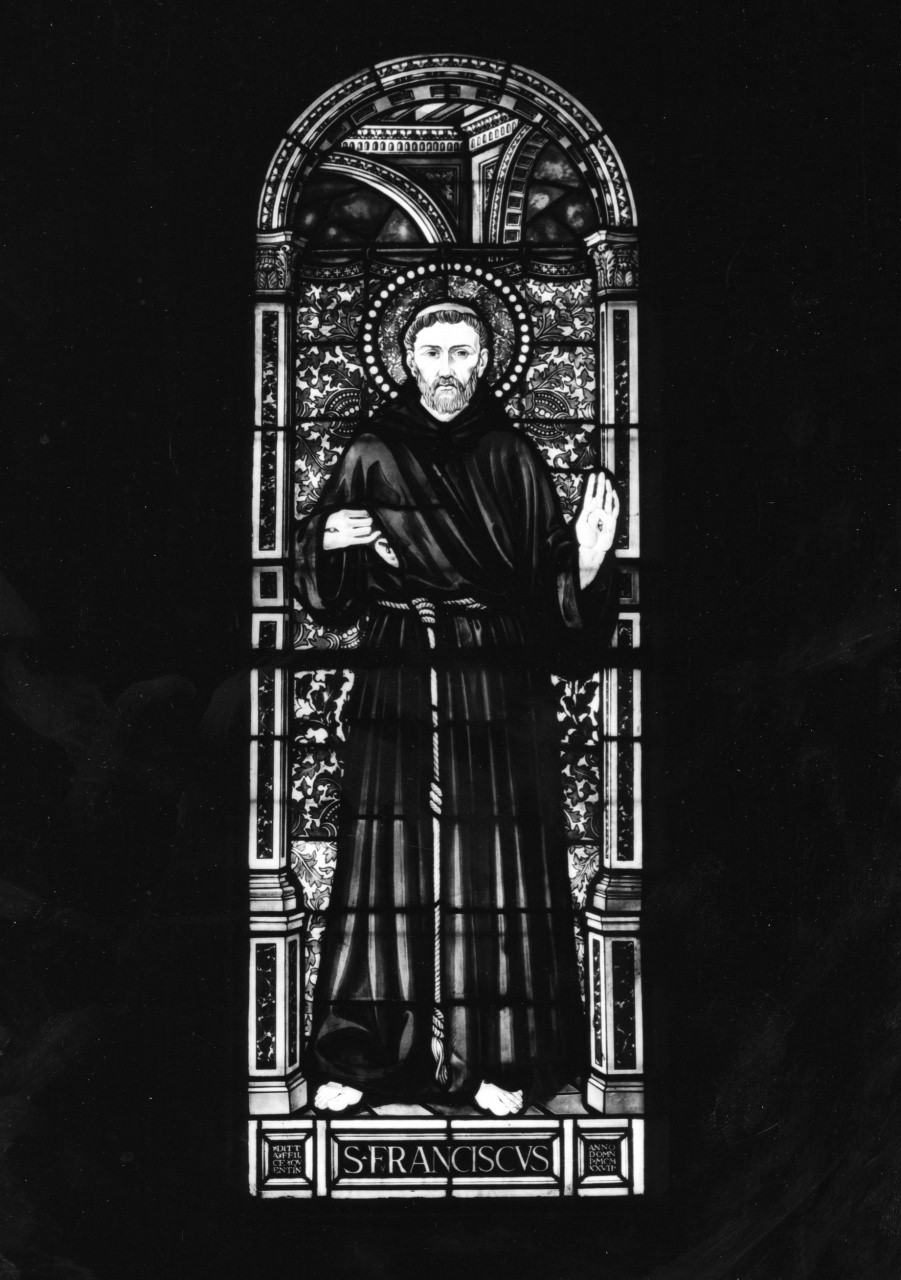 San Francesco d'Assisi (vetrata, pendant) di Quentin Felice ditta (sec. XX)