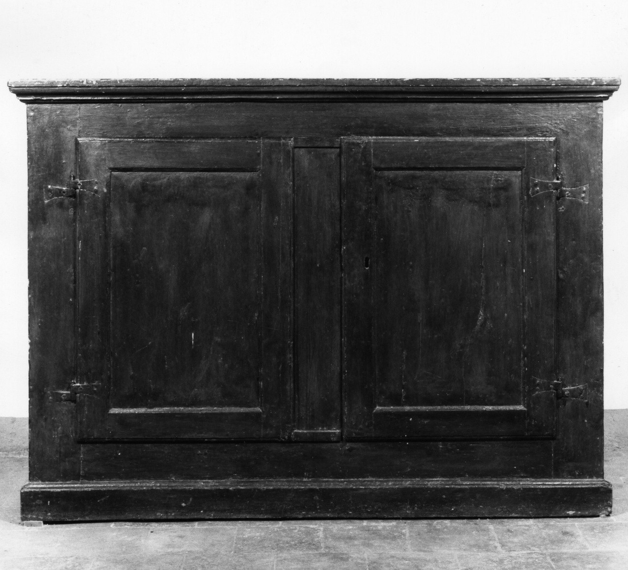 credenzina - bottega toscana (prima metà sec. XVII)