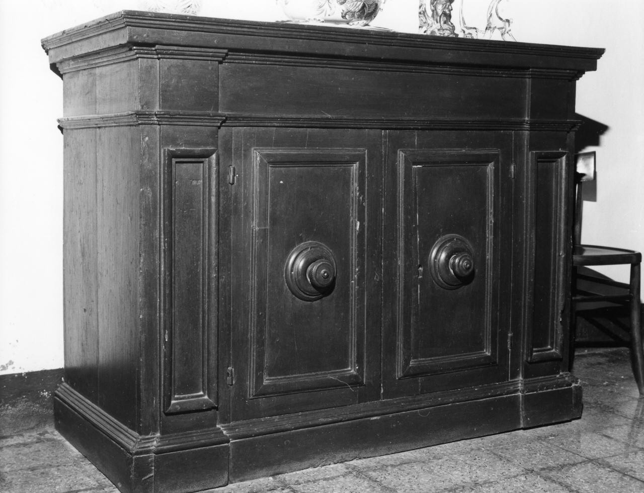 credenza, coppia - bottega toscana (sec. XVII)