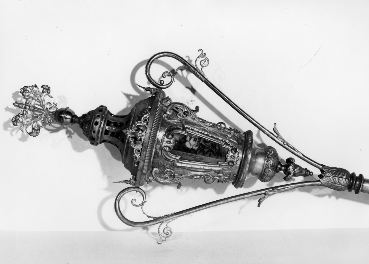 lanterna processionale - bottega toscana (sec. XX)