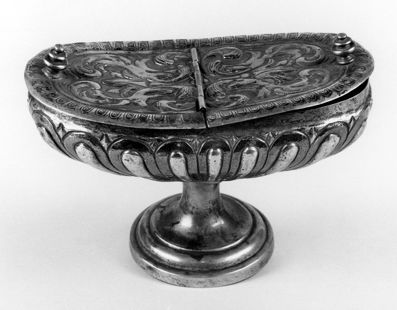 navicella portaincenso - bottega fiorentina (metà sec. XVIII)