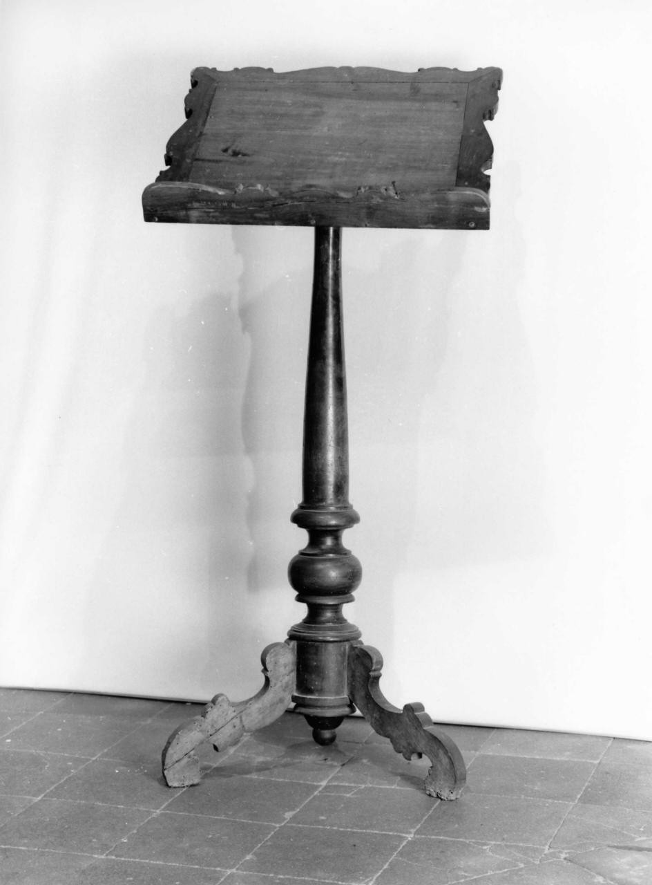 leggio a piede - bottega toscana (metà sec. XVIII)