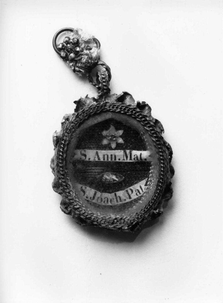 reliquiario a capsula - a medaglione - produzione toscana (seconda metà sec. XVIII)