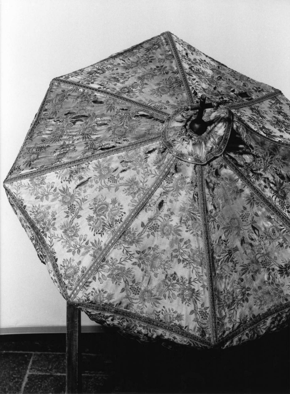 ombrellino processionale - manifattura italiana (metà sec. XIX)