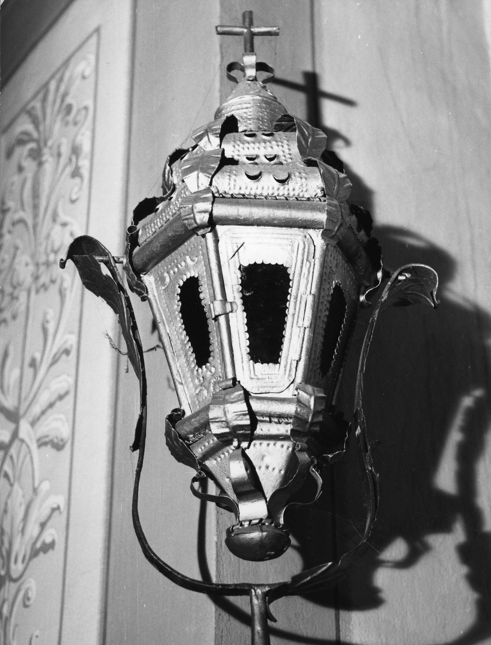 lanterna processionale, serie - bottega toscana (sec. XIX)