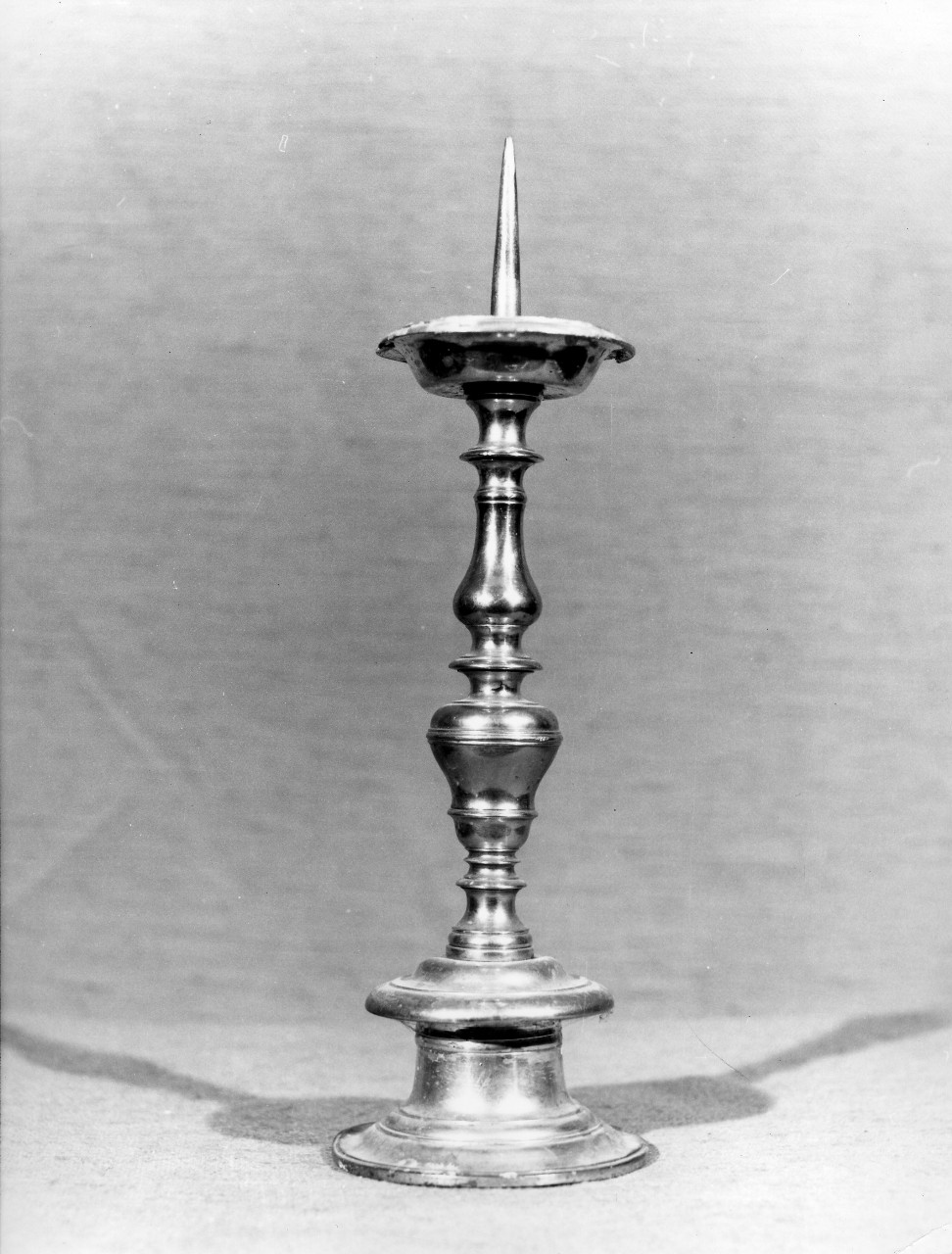 candeliere - bottega toscana (inizio sec. XVIII)