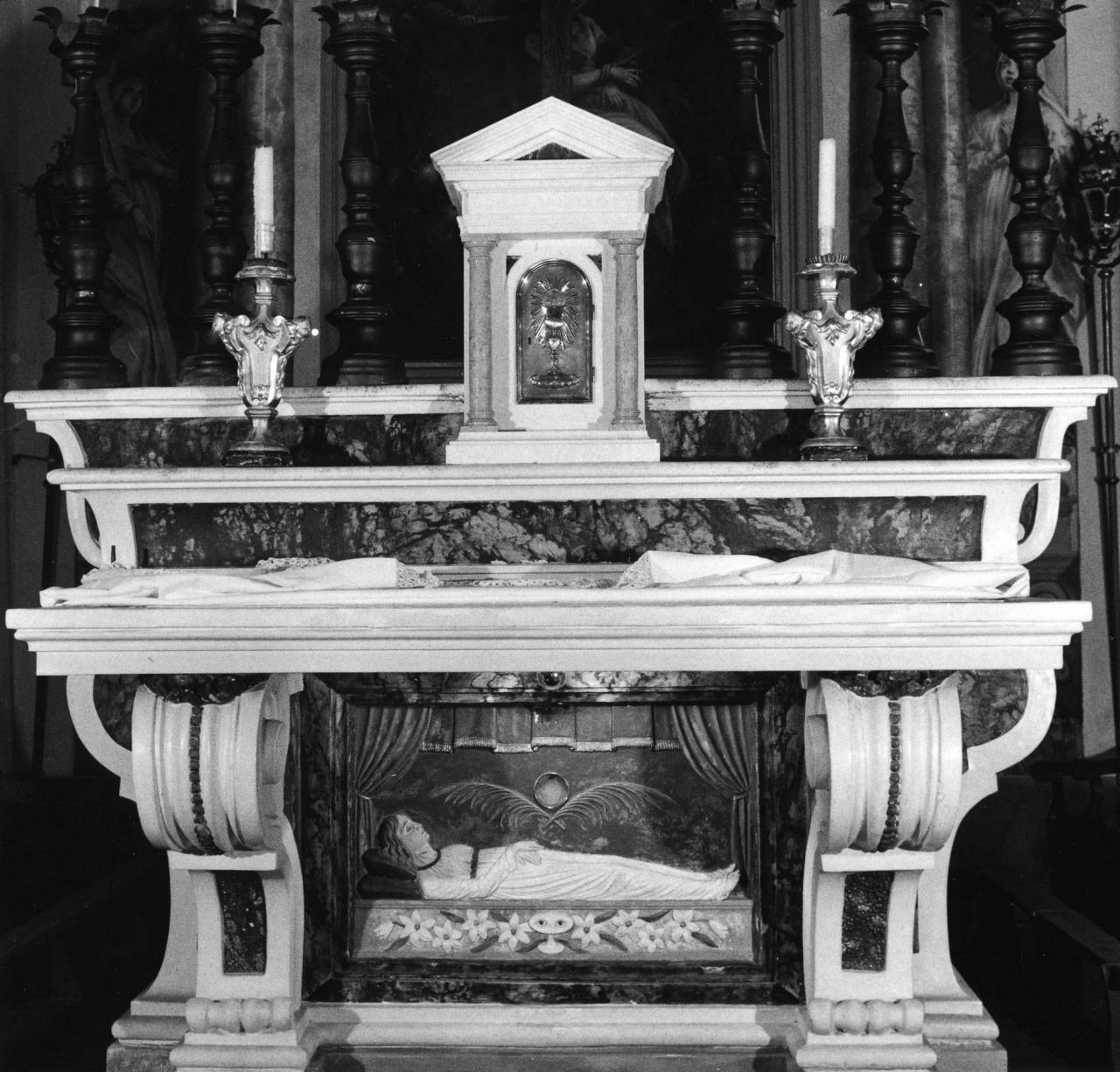 altare di Giani Quirino - bottega toscana (primo quarto sec. XVIII, sec. XX)