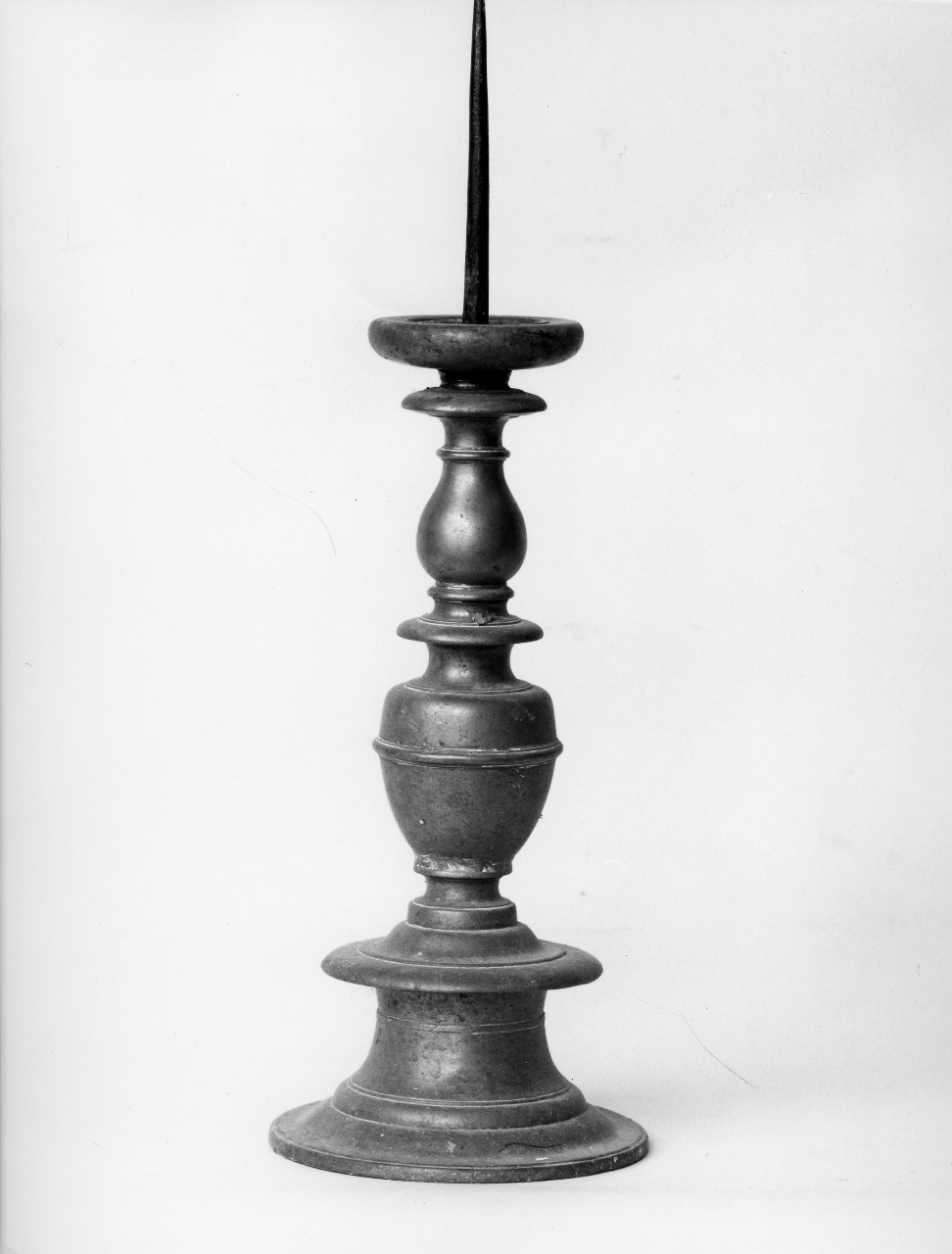 candeliere, serie - bottega toscana (prima metà sec. XVII)