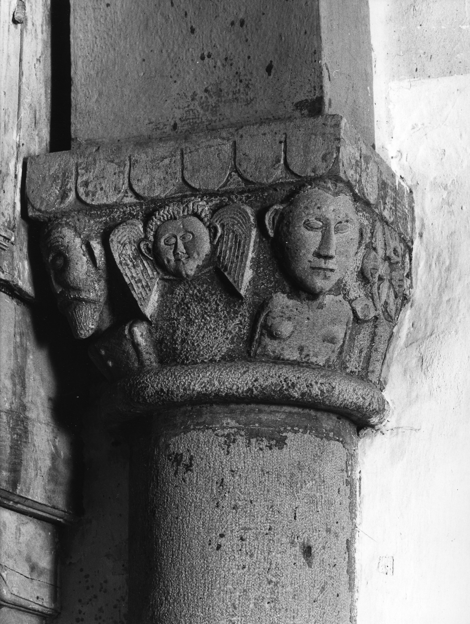 capitello - bottega toscana (fine/inizio secc. XII/ XIII)