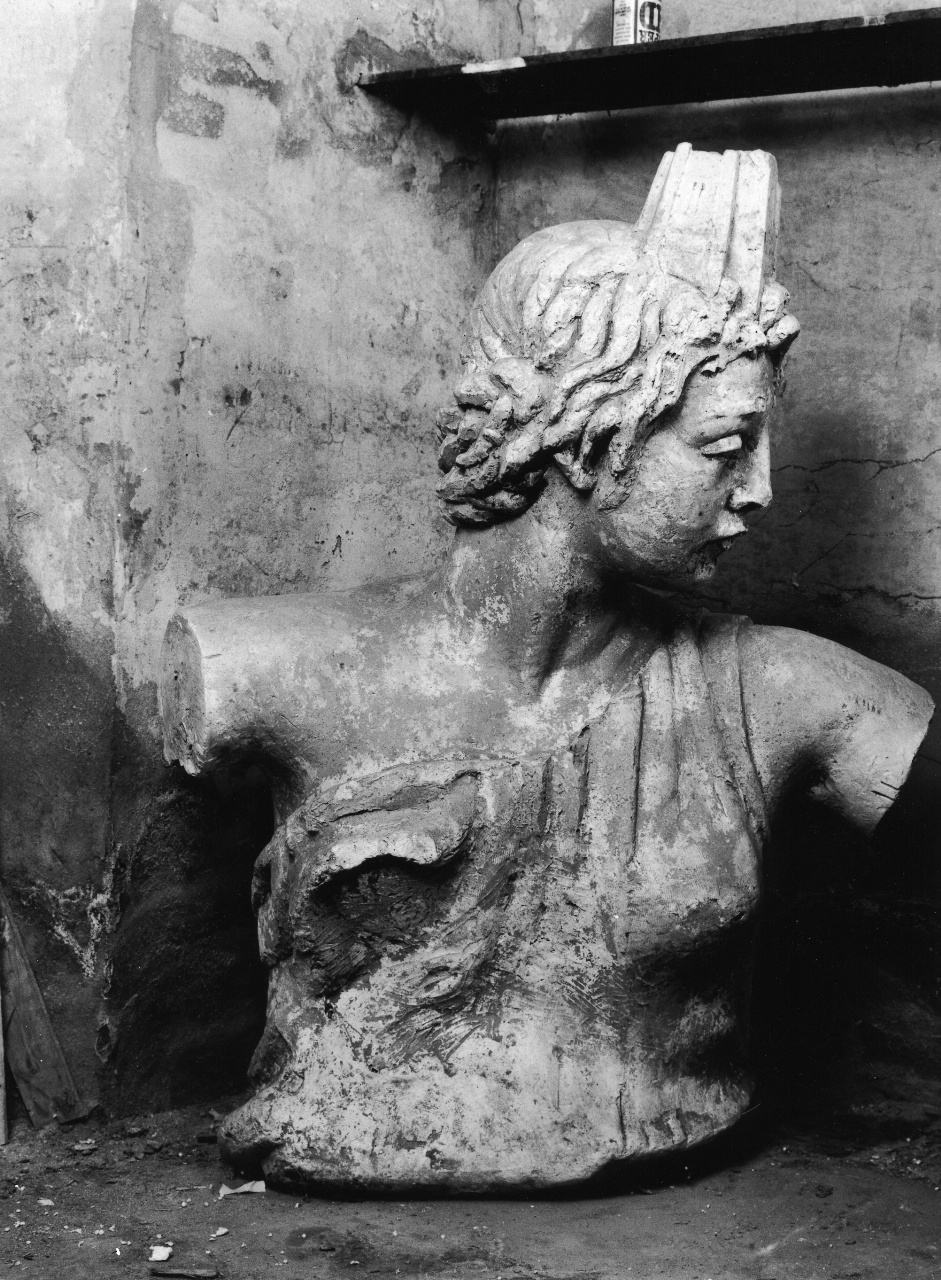 figure allegoriche (gruppo scultoreo, insieme) di Andreotti Libero (sec. XX)