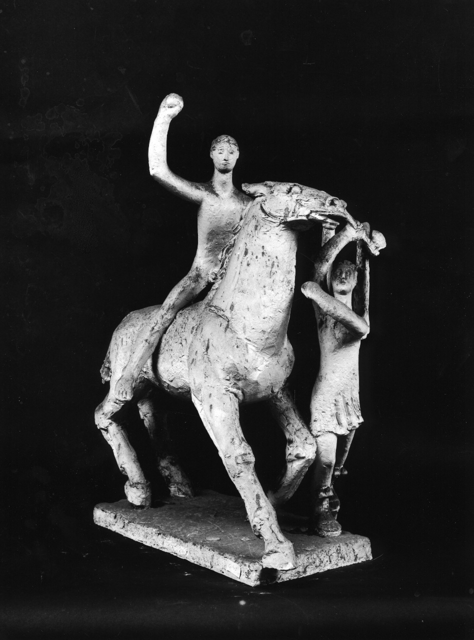 Eroe nudo a cavallo e Vittoria alata con ascia, figure allegoriche (statuetta) di Andreotti Libero (sec. XX)