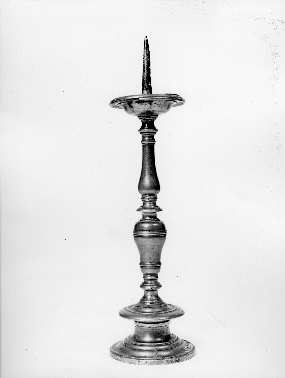 candeliere d'altare, serie - bottega toscana (sec. XVIII)