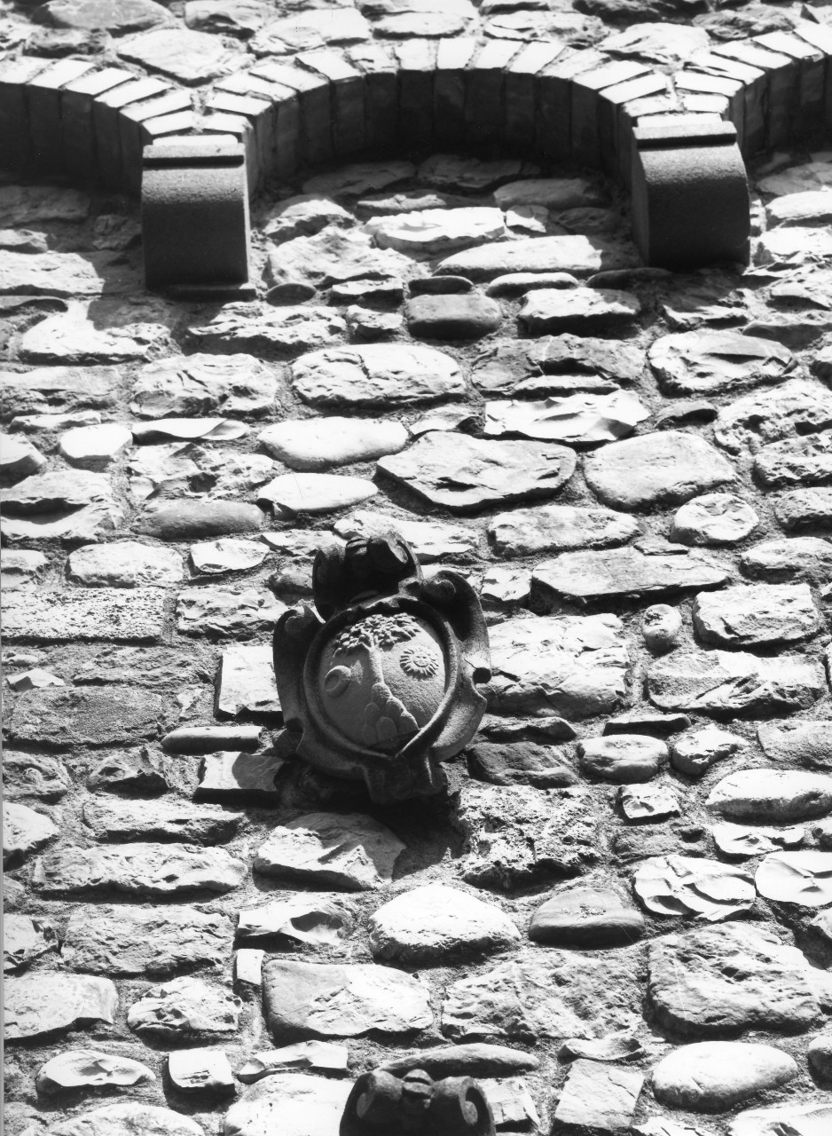 stemma gentilizio (rilievo) - bottega toscana (metà sec. XVIII)