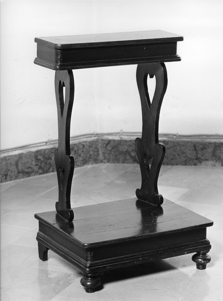 inginocchiatoio - a montanti sagomati - bottega toscana (metà sec. XIX)