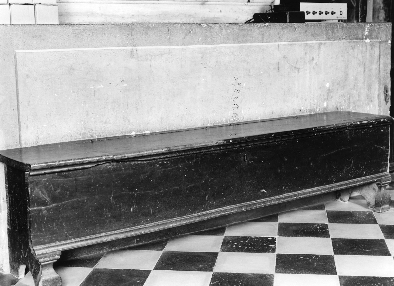 cassapanca - bottega toscana (prima metà sec. XVII)