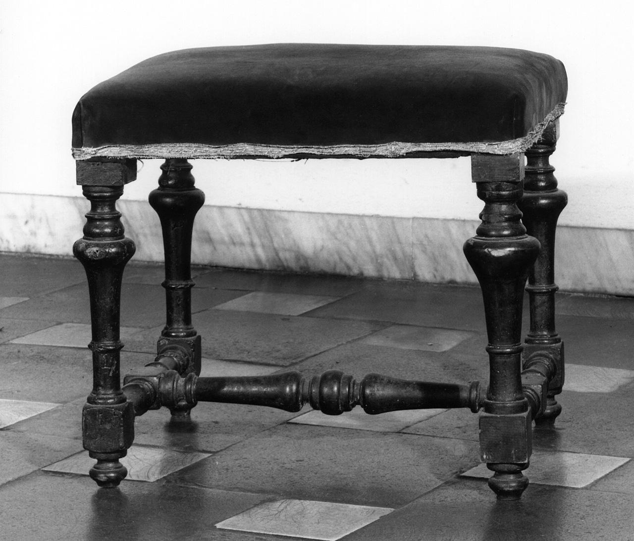 sgabello, serie - bottega toscana (sec. XVII)