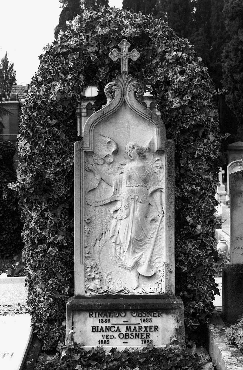 monumento funebre - a stele di Betti Edoardo (sec. XX)