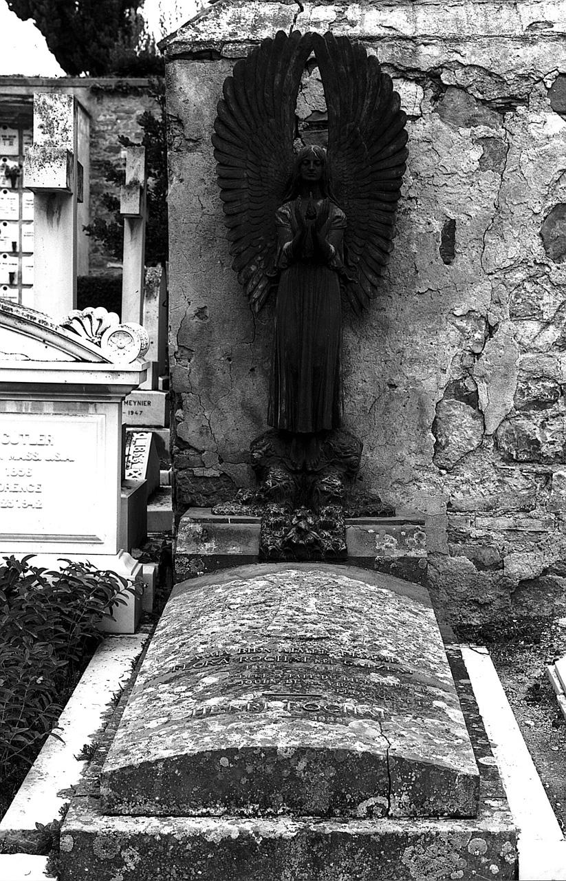 monumento funebre di Fagioli Attilio (sec. XX)