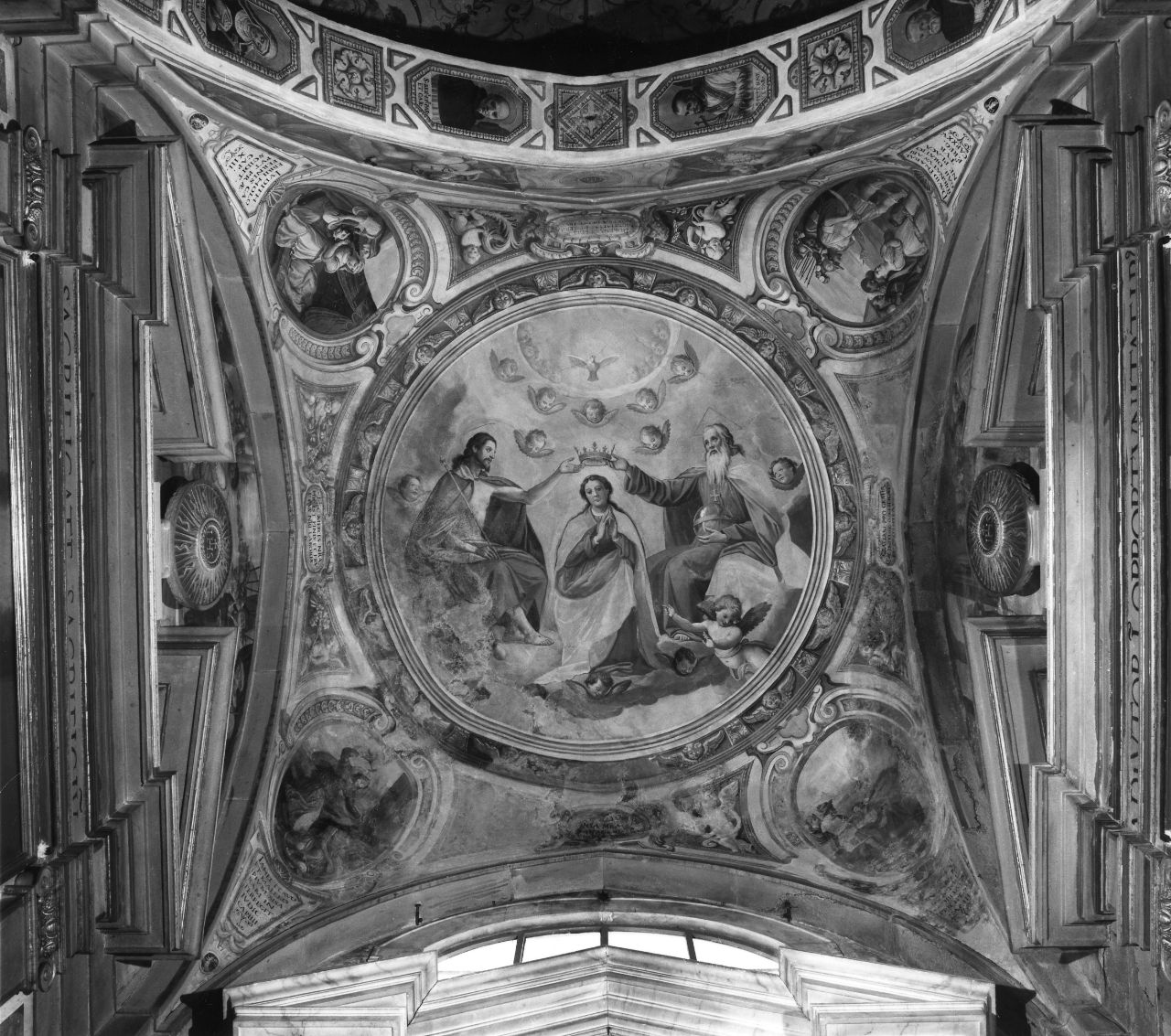 incoronazione di Maria Vergine (dipinto, insieme) di Veli Benedetto (sec. XVII)