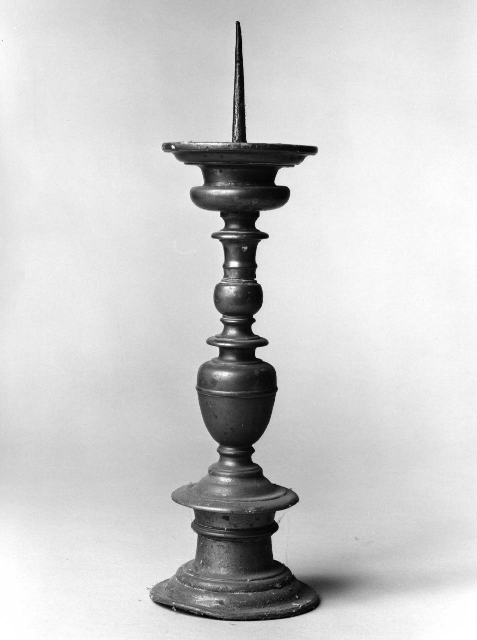 candeliere, serie - bottega toscana (sec. XVII)