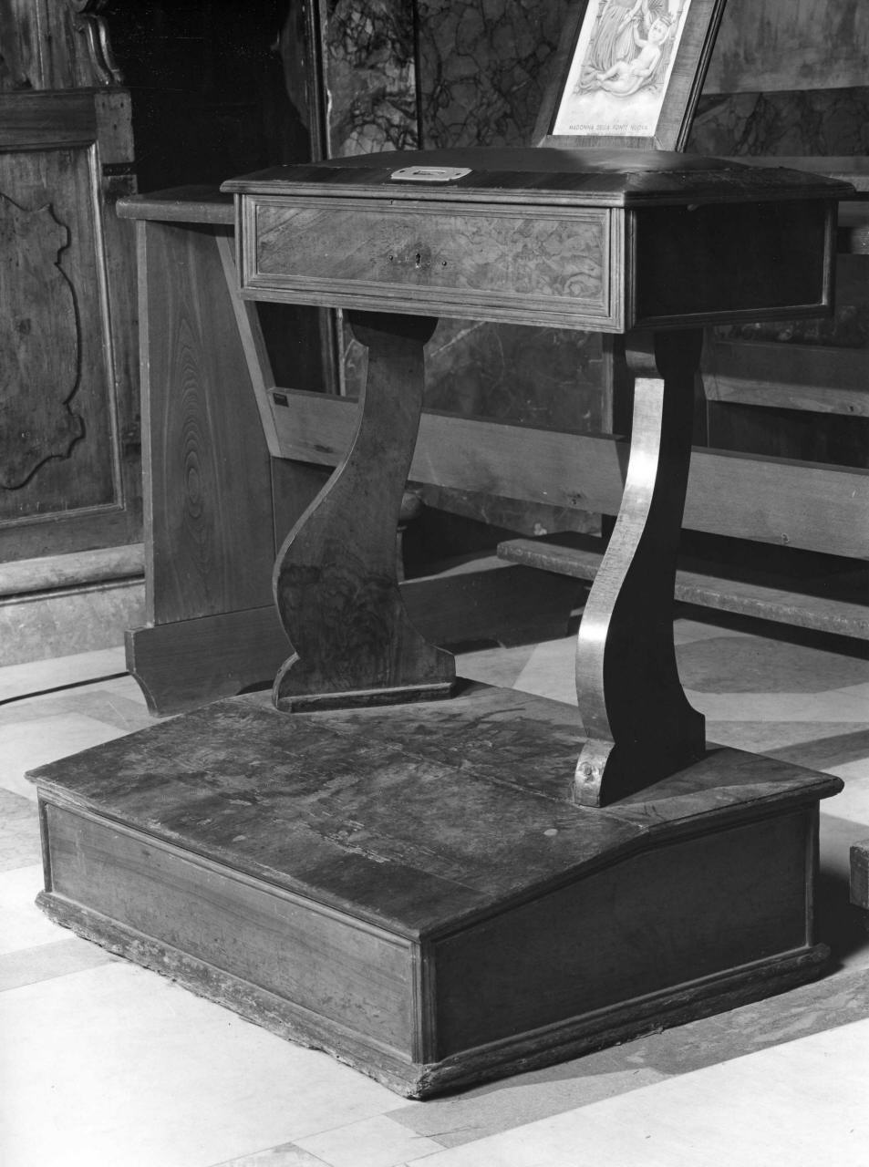 inginocchiatoio - bottega toscana (fine sec. XIX)