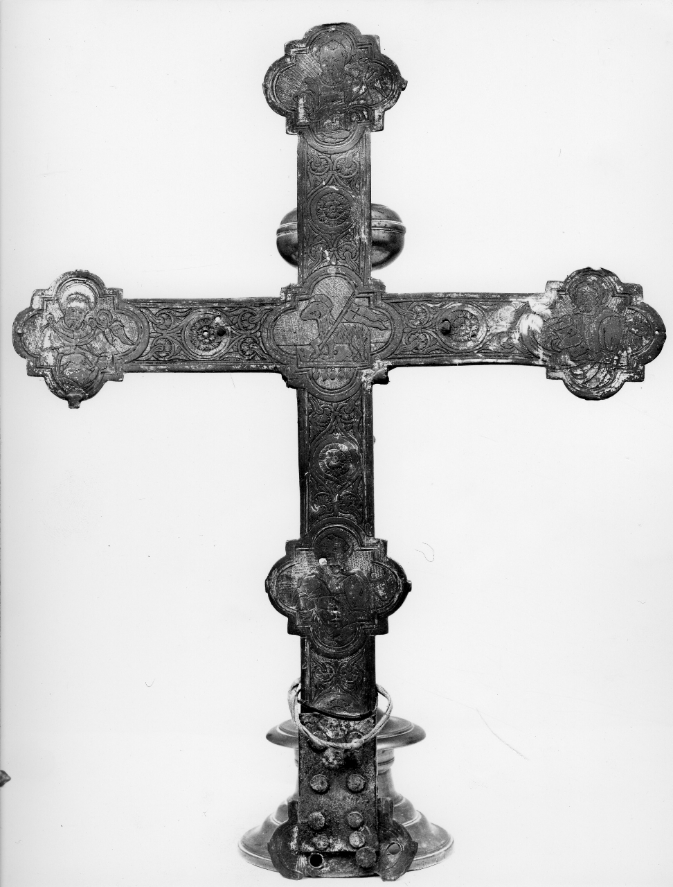 Cristo crocifisso (croce processionale) - bottega toscana (fine/inizio secc. XVI/ XVII)