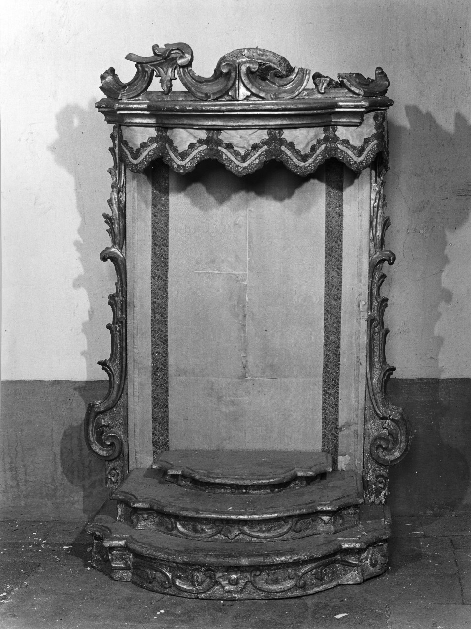 tronetto per esposizione eucaristica - bottega toscana (ultimo quarto sec. XVIII)