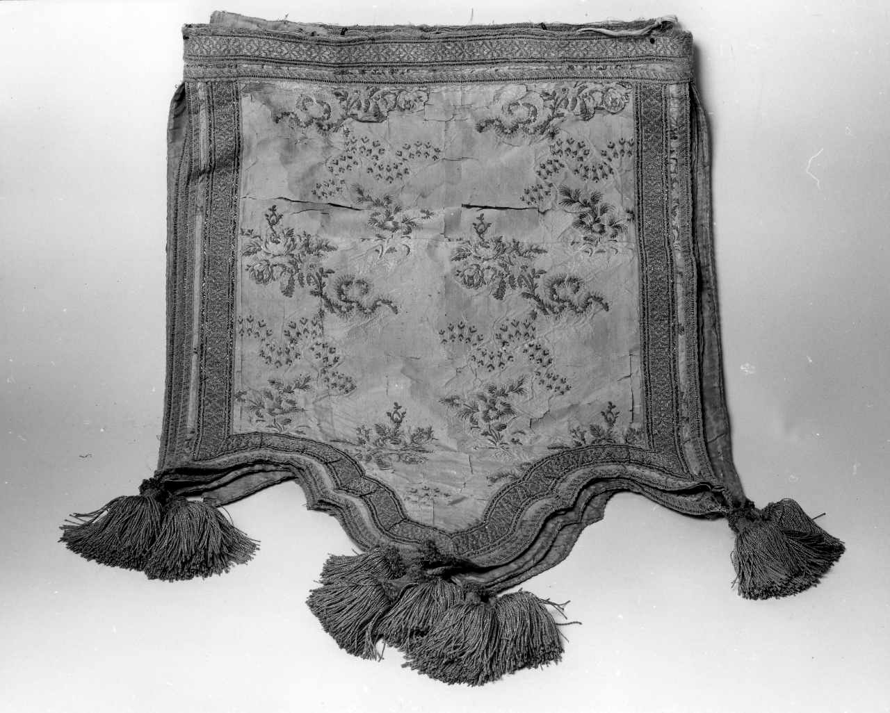 baldacchino - manifattura italiana (seconda metà sec. XVIII)