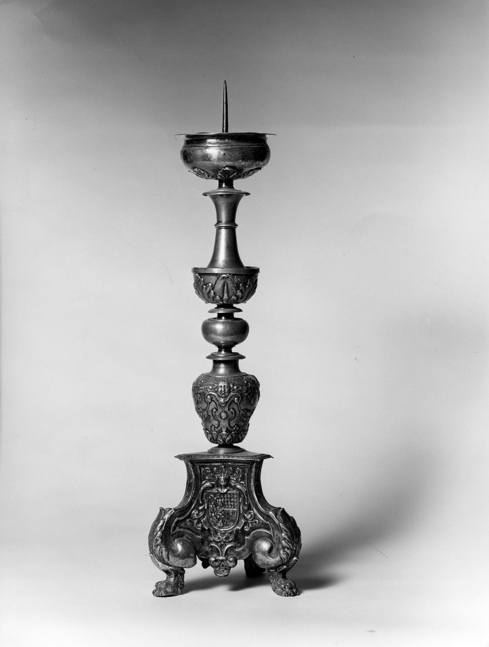 candeliere, serie - bottega fiorentina (prima metà sec. XVIII)