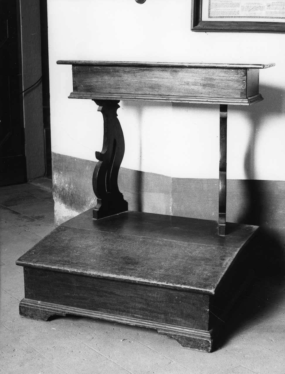 inginocchiatoio - a montanti sagomati - bottega toscana (sec. XX)