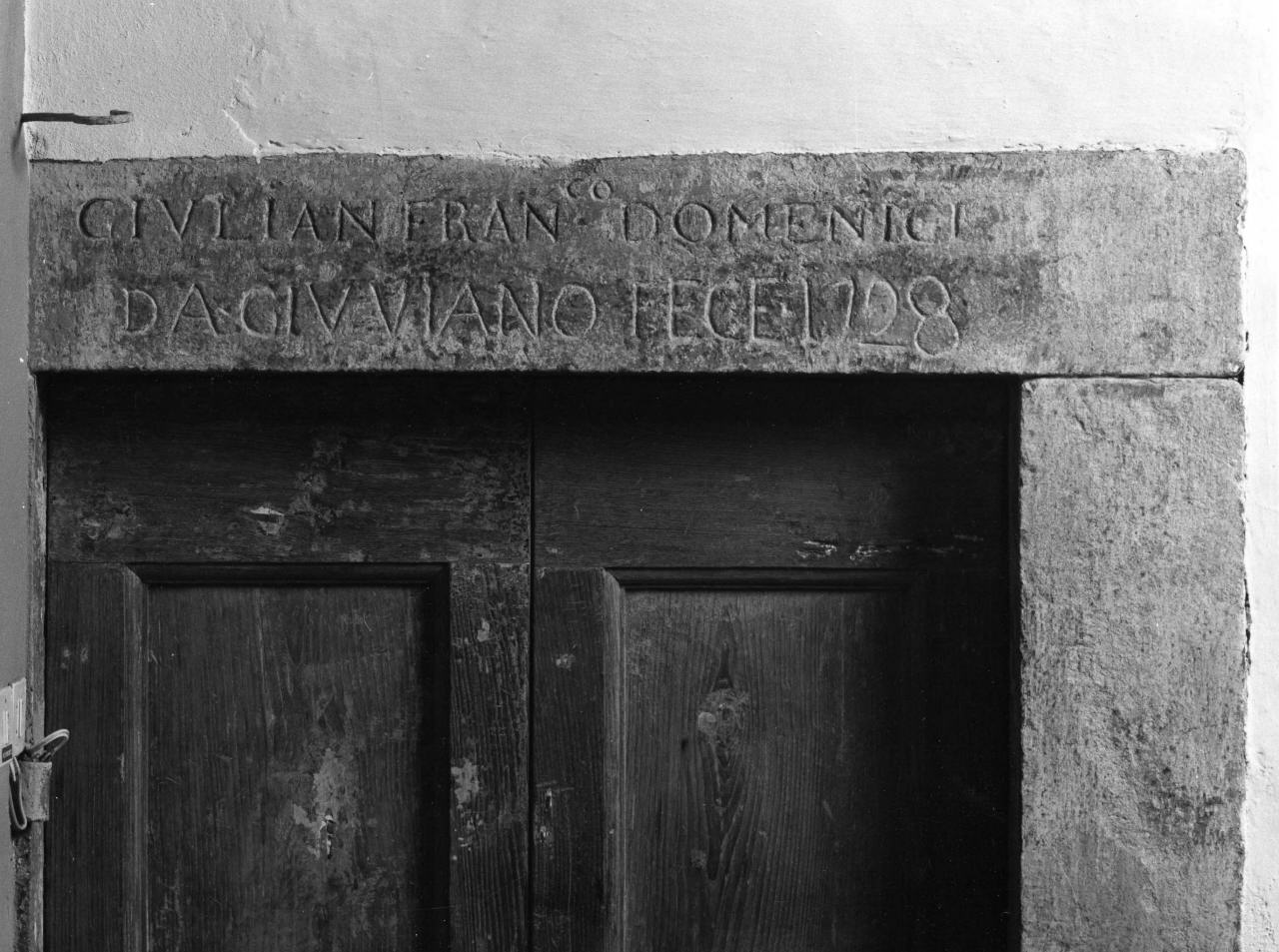 architrave di porta - bottega toscana (sec. XVIII)