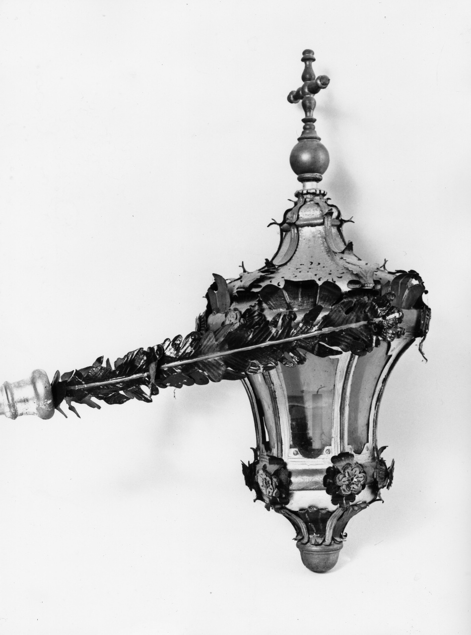lanterna processionale, serie - bottega toscana (sec. XIX)