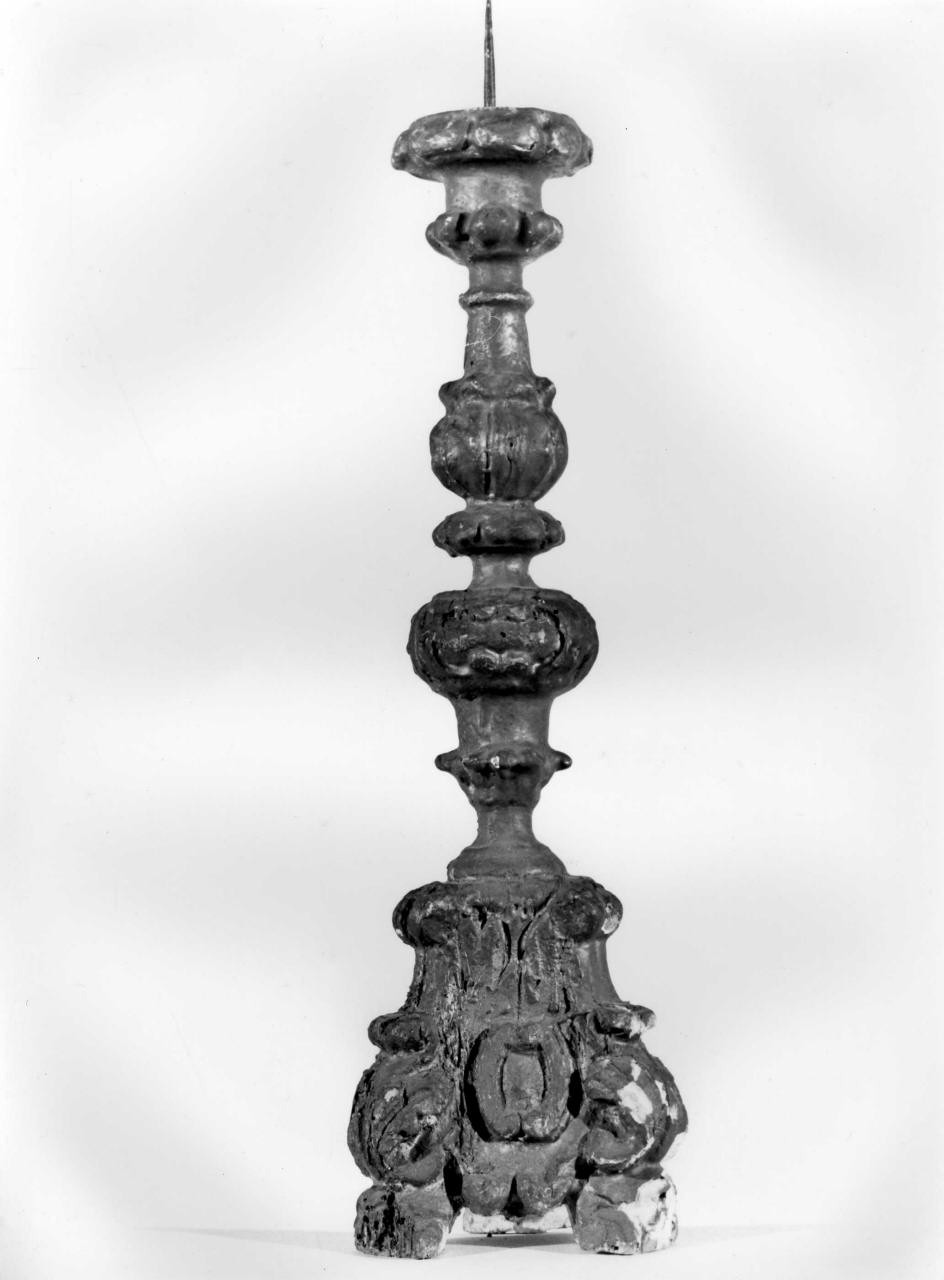 candeliere da chiesa, serie - bottega toscana (prima metà sec. XVIII)