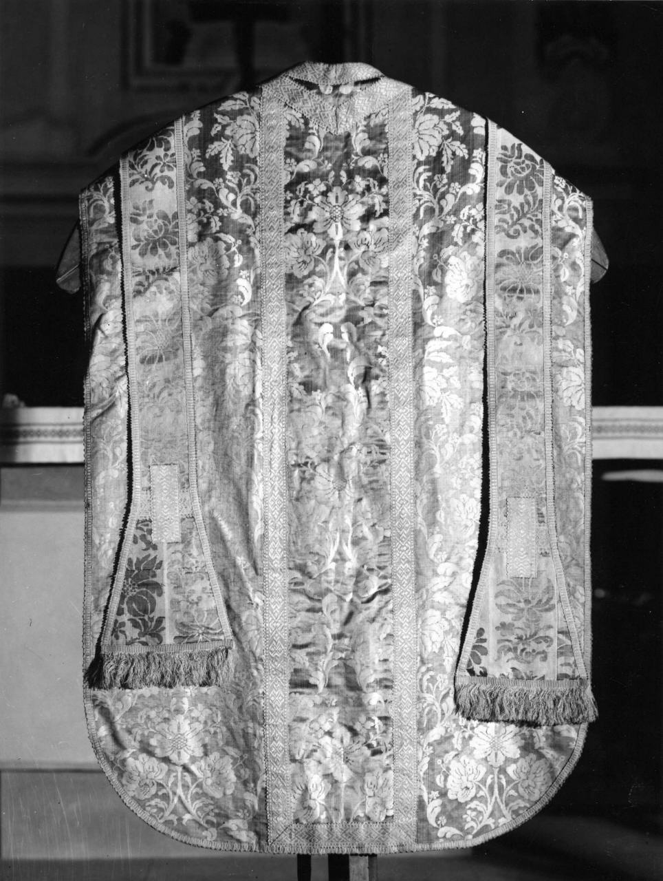 paramento liturgico - manifattura toscana (seconda metà sec. XVIII)