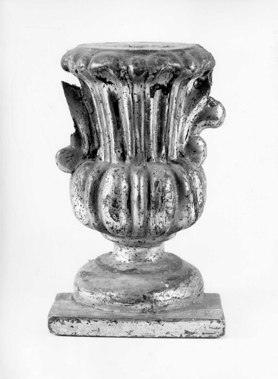 candeliere, serie - bottega toscana (fine sec. XVII)