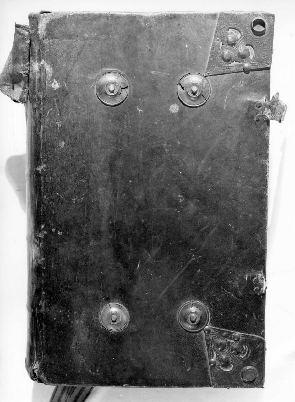 coperta di libro liturgico - produzione veneta (metà sec. XVII)