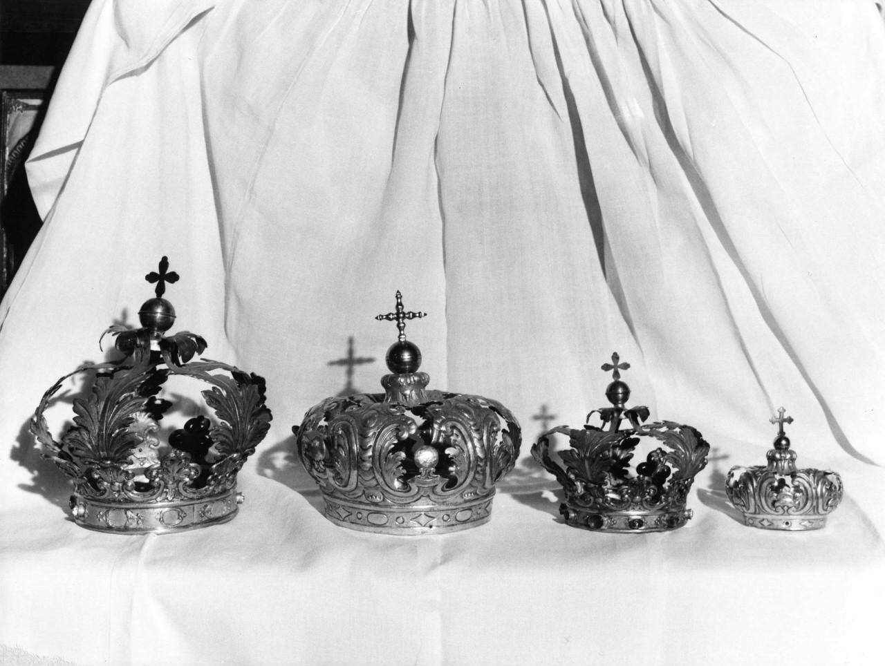 corona, serie - bottega toscana (fine/inizio secc. XVIII/ XIX)