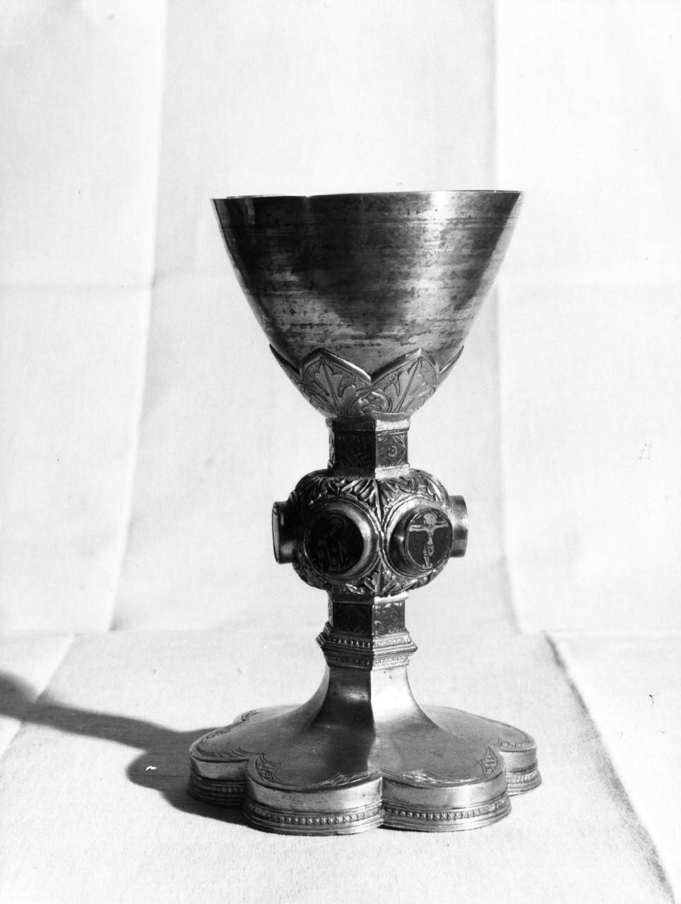 calice - bottega toscana (seconda metà sec. XIV)