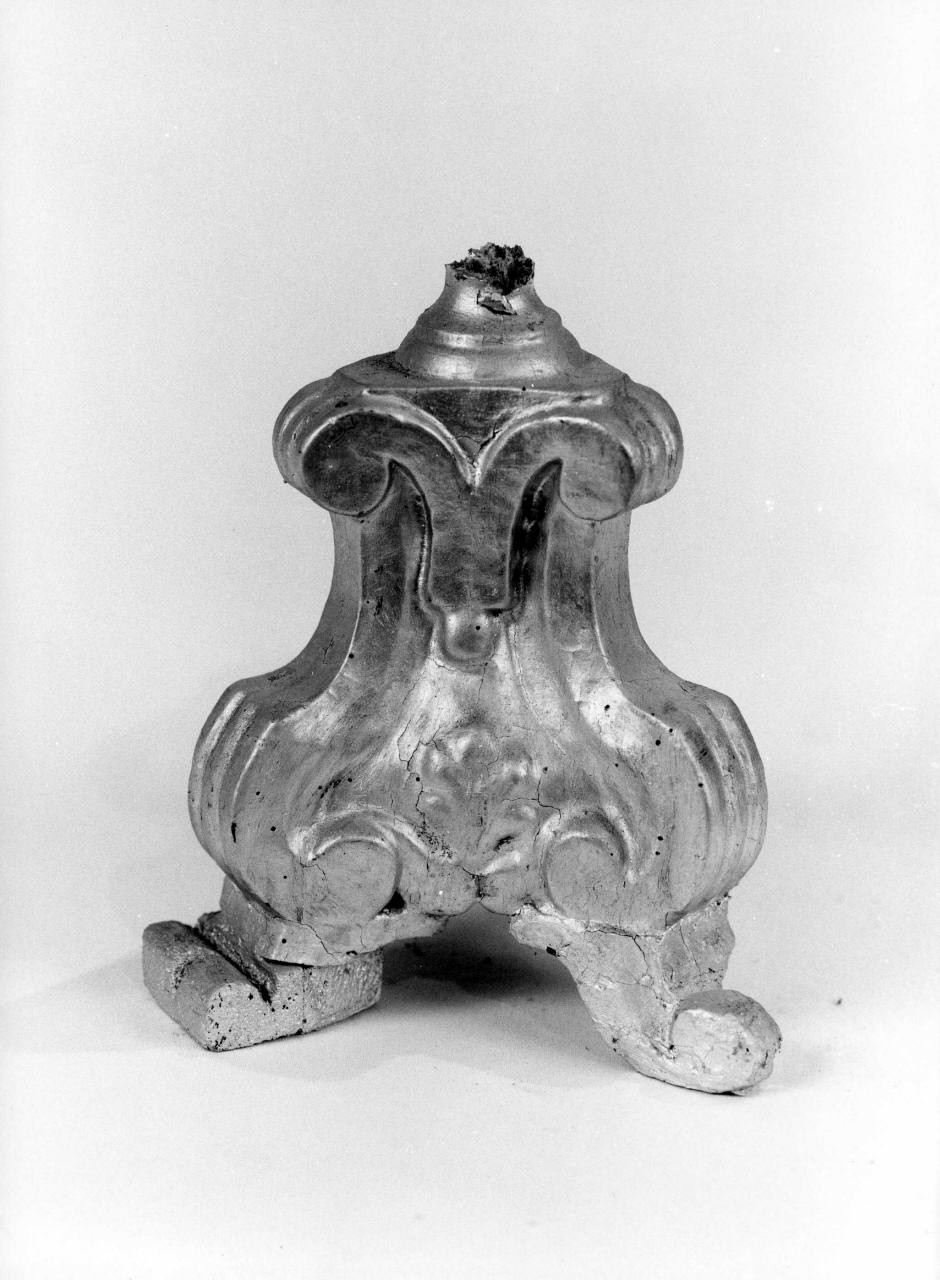 candeliere, frammento - bottega italiana (sec. XVIII)